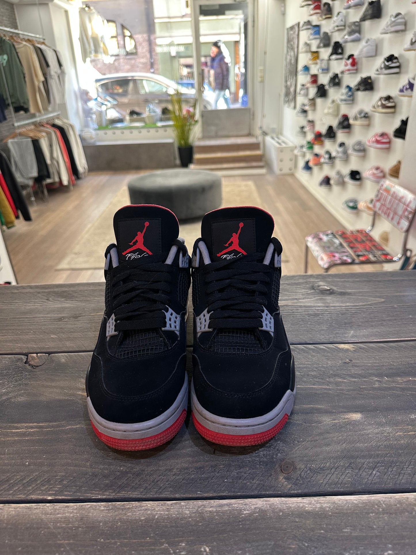 Jordan 4 Bred 2019 (Eu: 43)