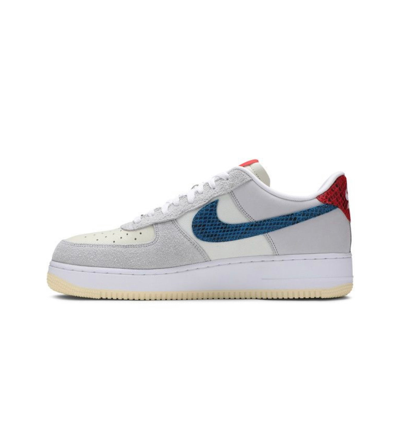 Nike Air Force 1 Low SP Undefeated 5 On It Dunk vs. AF1