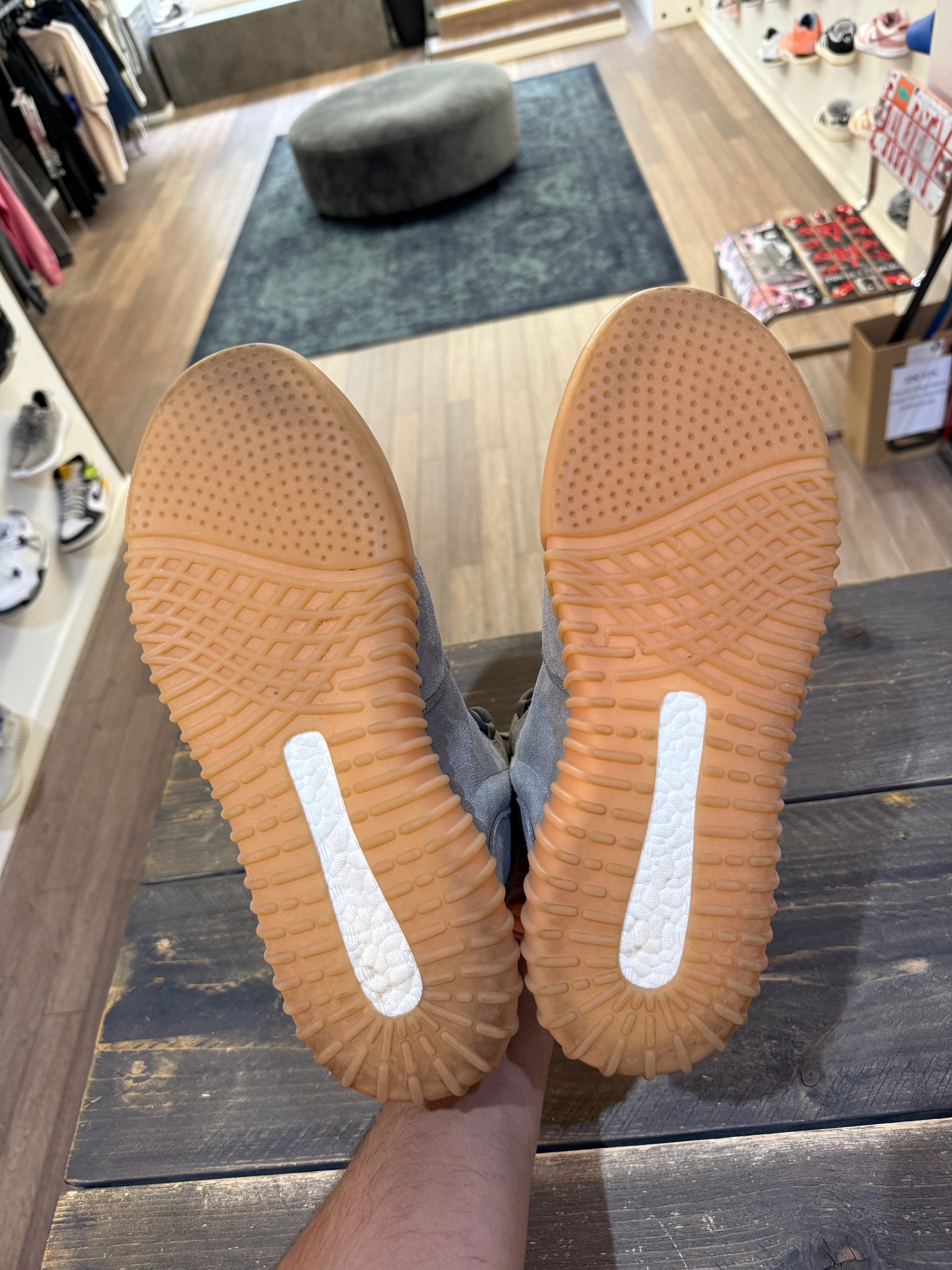 adidas Yeezy Boost 750 Light Grey Glow In the Dark (Eu:44)