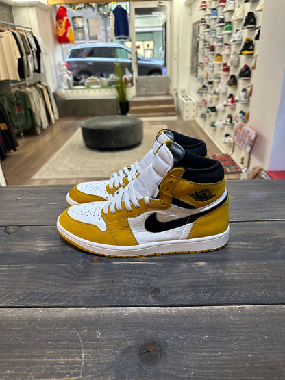 Jordan 1 Retro High OG Yellow Ochre (Eu: 45)