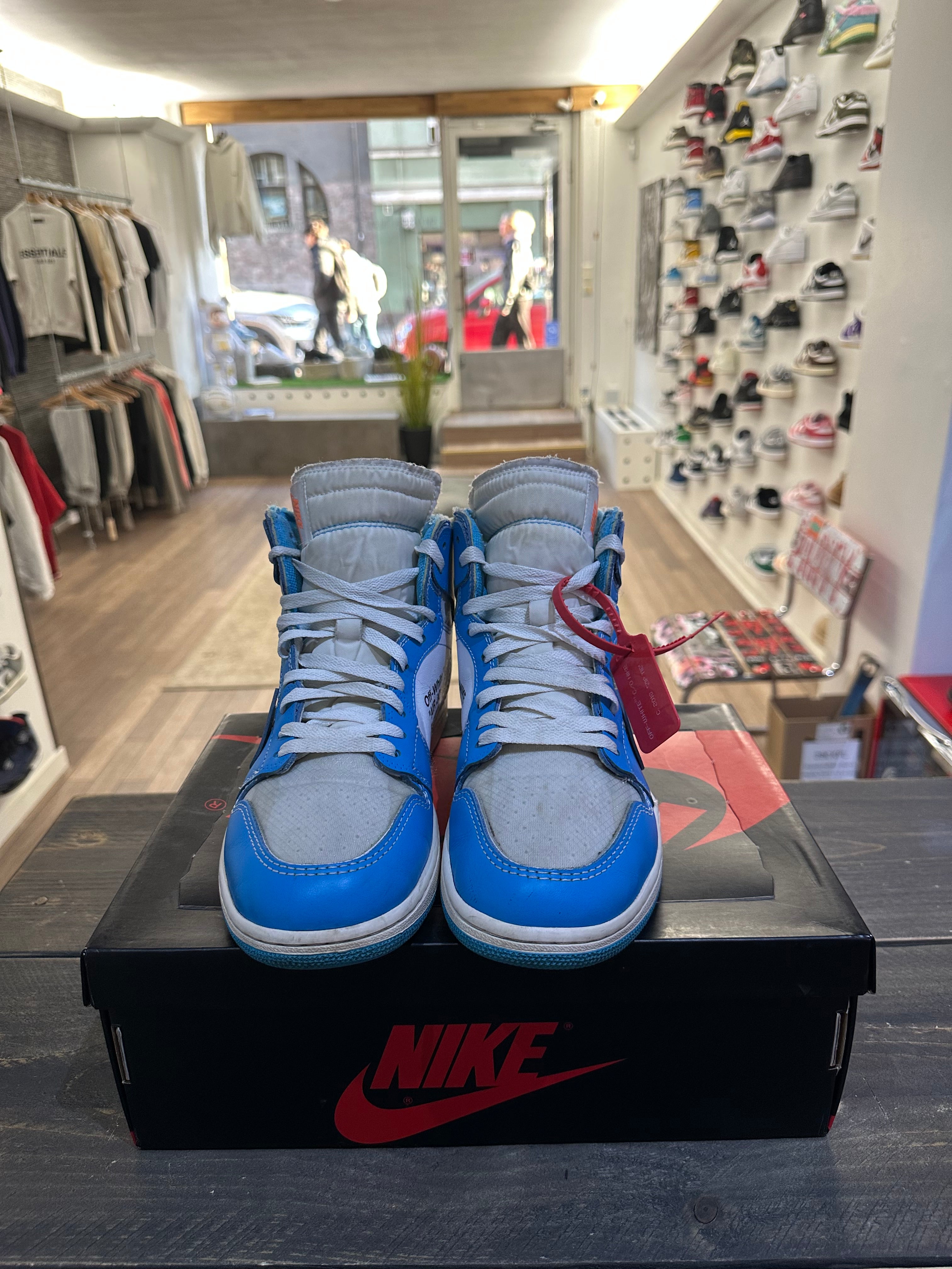 Jordan 1 Retro High Off-White University Blue (Eu:44)