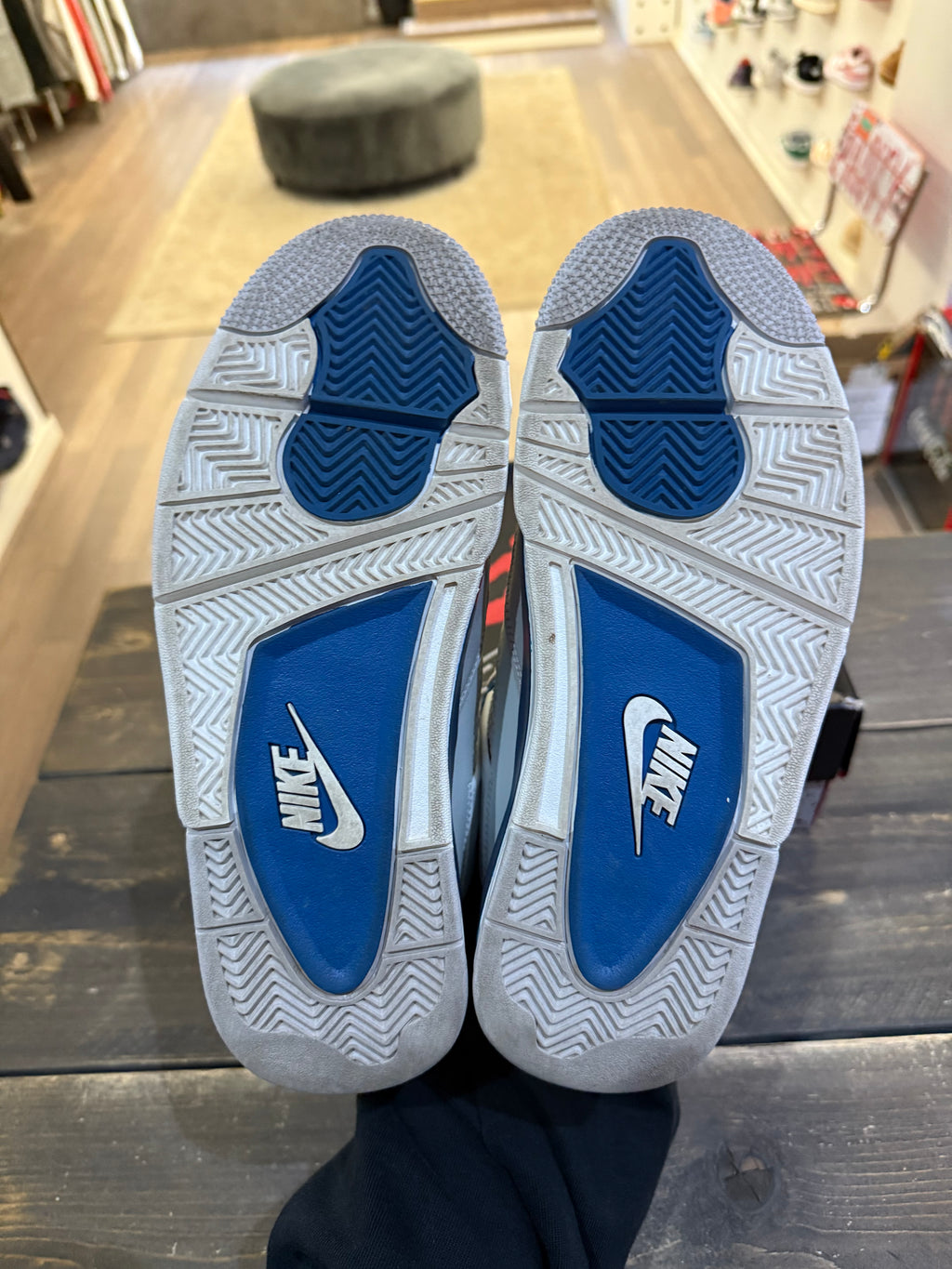 Jordan 4 Retro Military Blue (2024) (Eu: 40)
