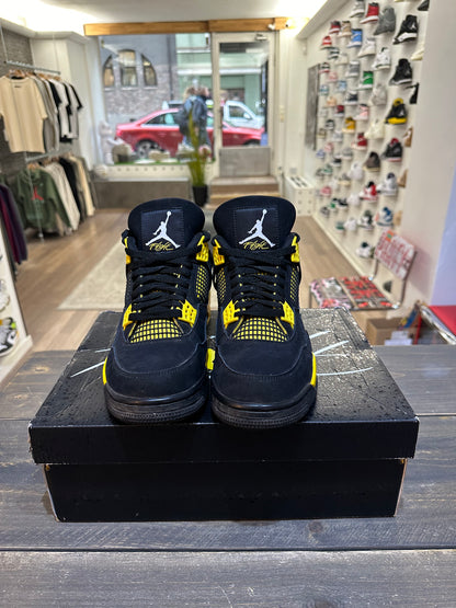 Jordan 4 Retro Thunder (2023) (Eu: 44)