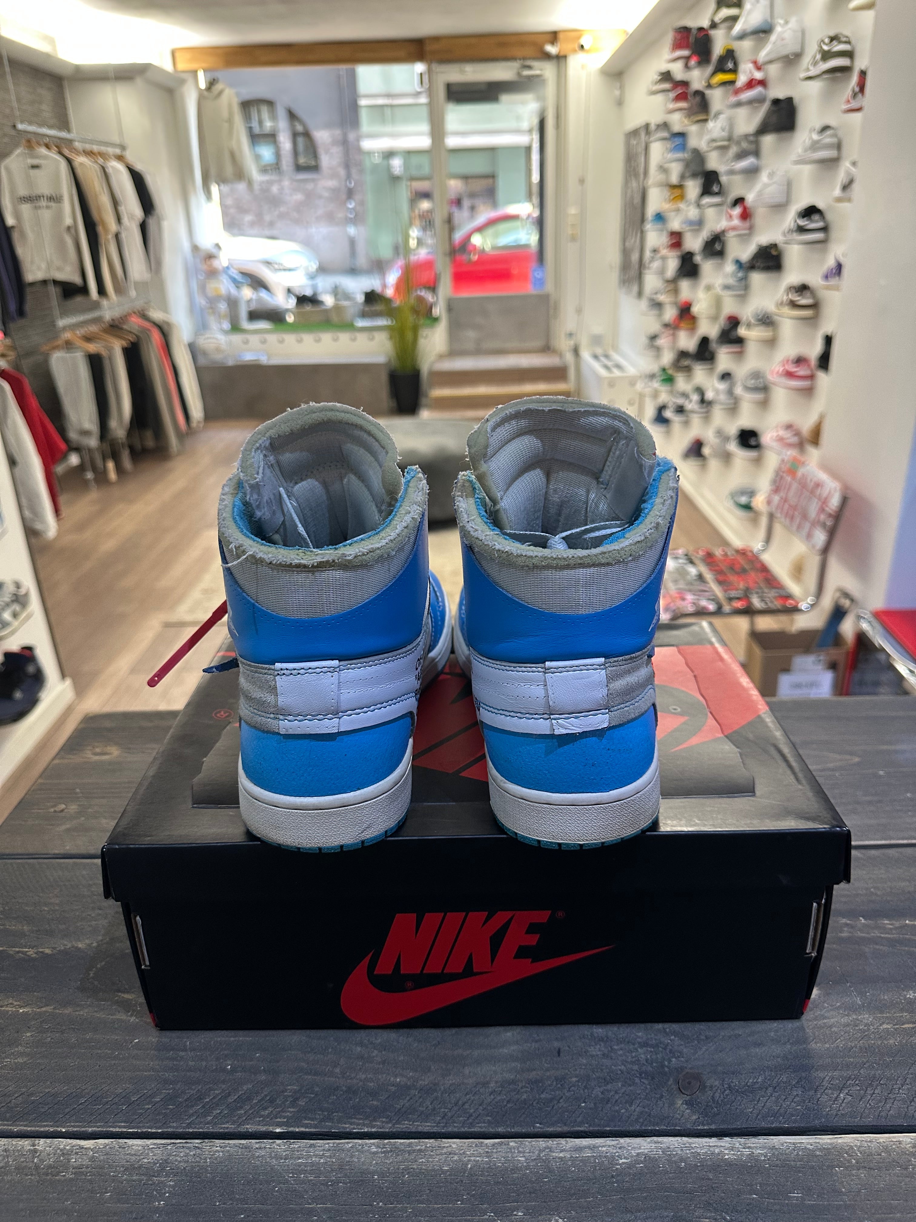 Jordan 1 Retro High Off-White University Blue (Eu:44)