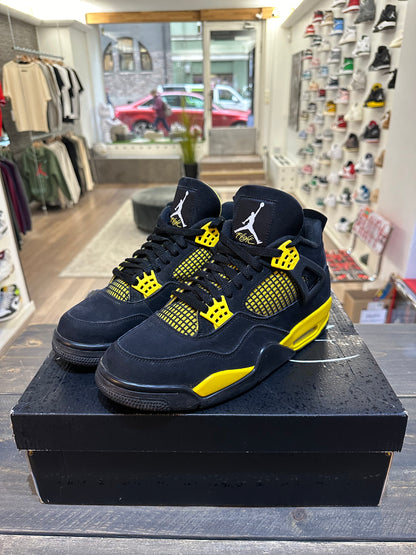 Jordan 4 Retro Thunder (2023) (Eu: 44)