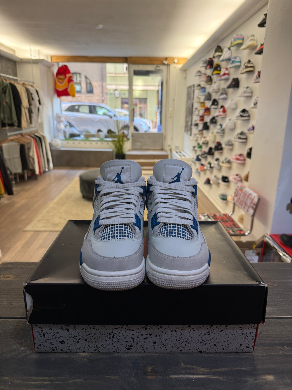 Jordan 4 Retro Military Blue (2024) (Eu: 40)