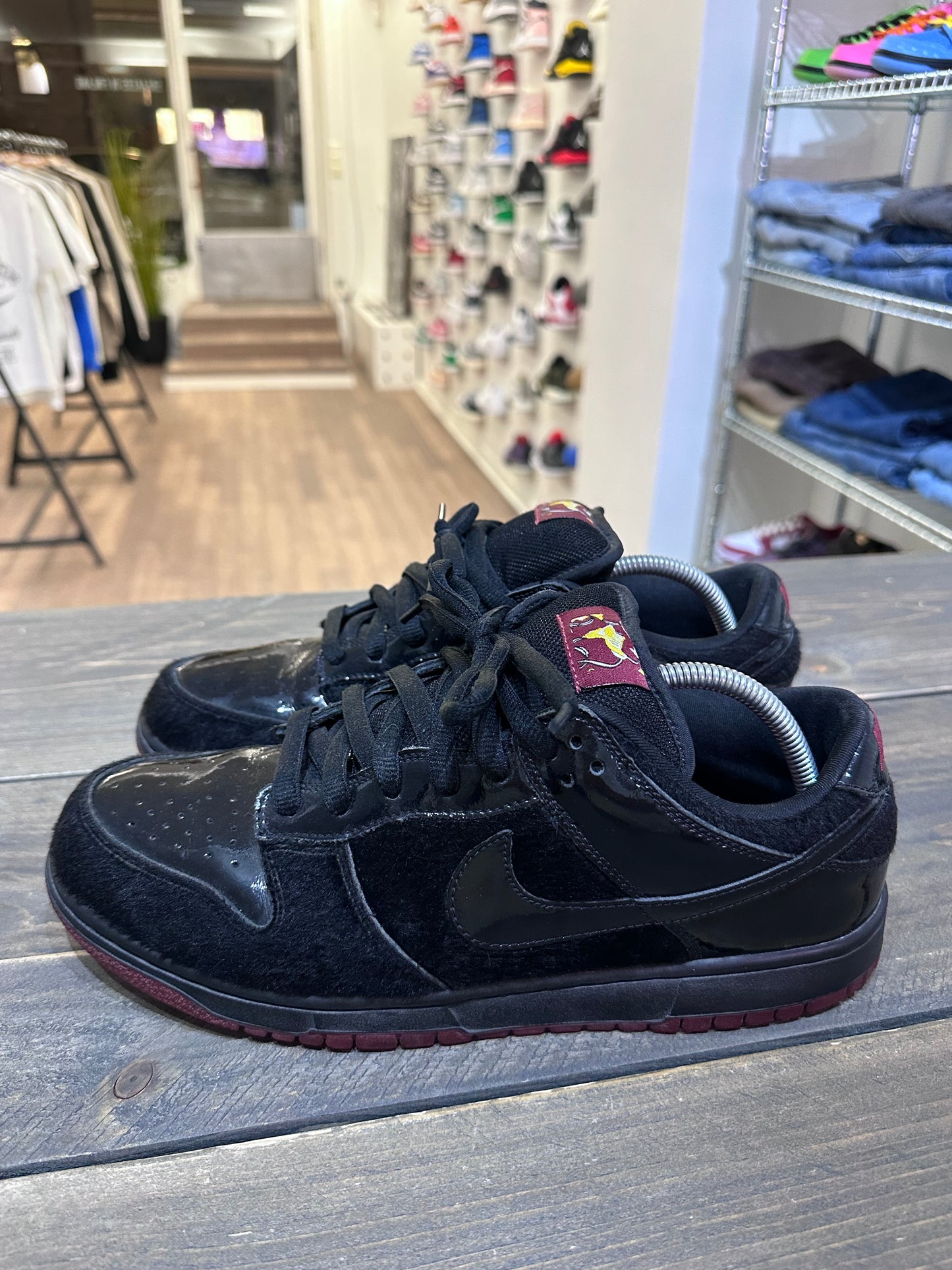 Nike SB Dunk Low Mafia (Eu: 44.5)