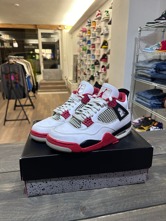 Jordan 4 Retro Fire Red (2020)