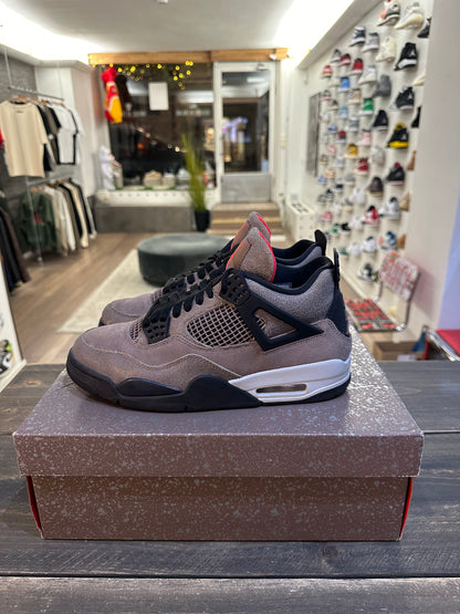 Jordan 4 Retro Taupe Haze (Eu: 41)