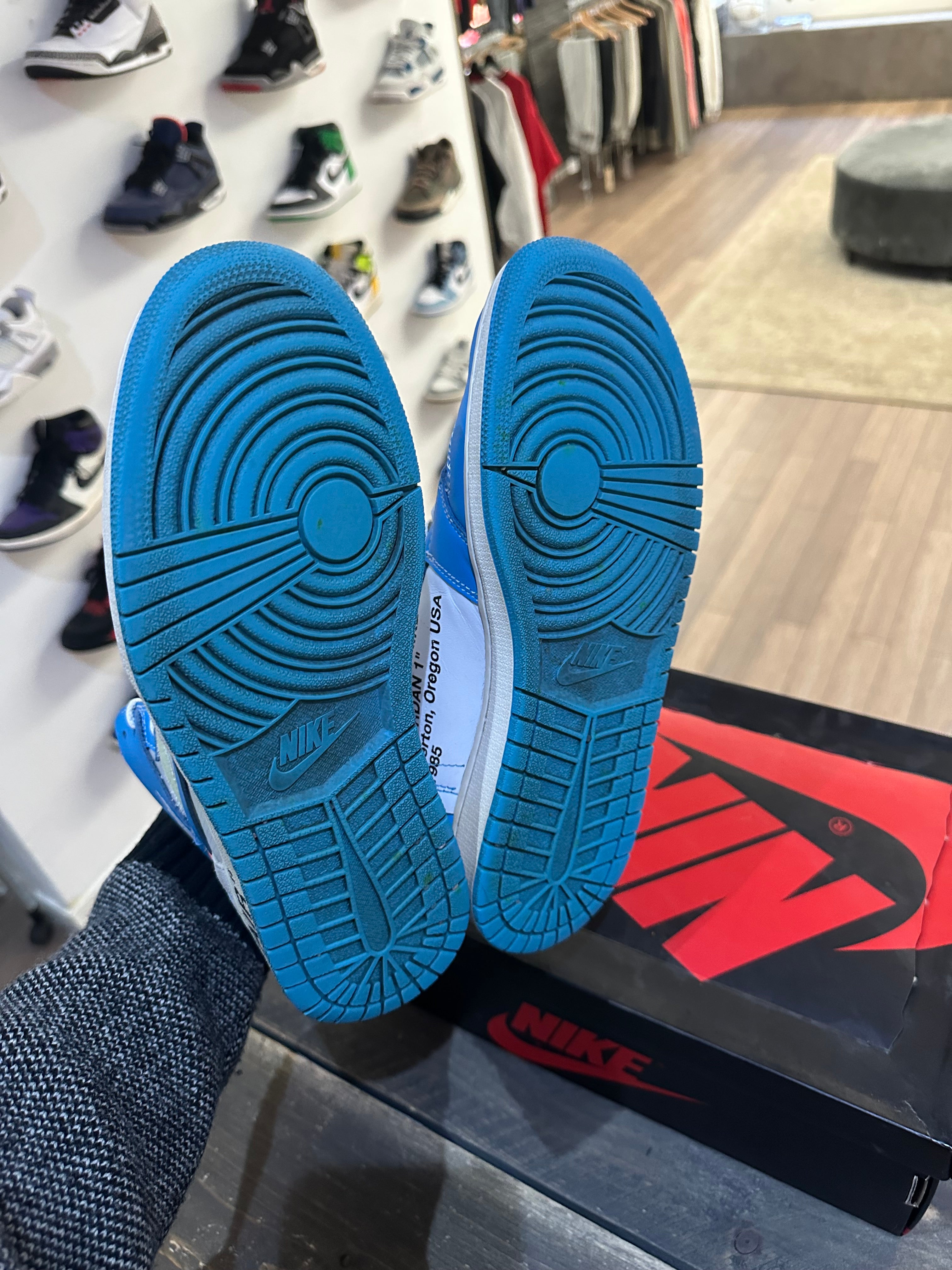 Jordan 1 Retro High Off-White University Blue (Eu:44)