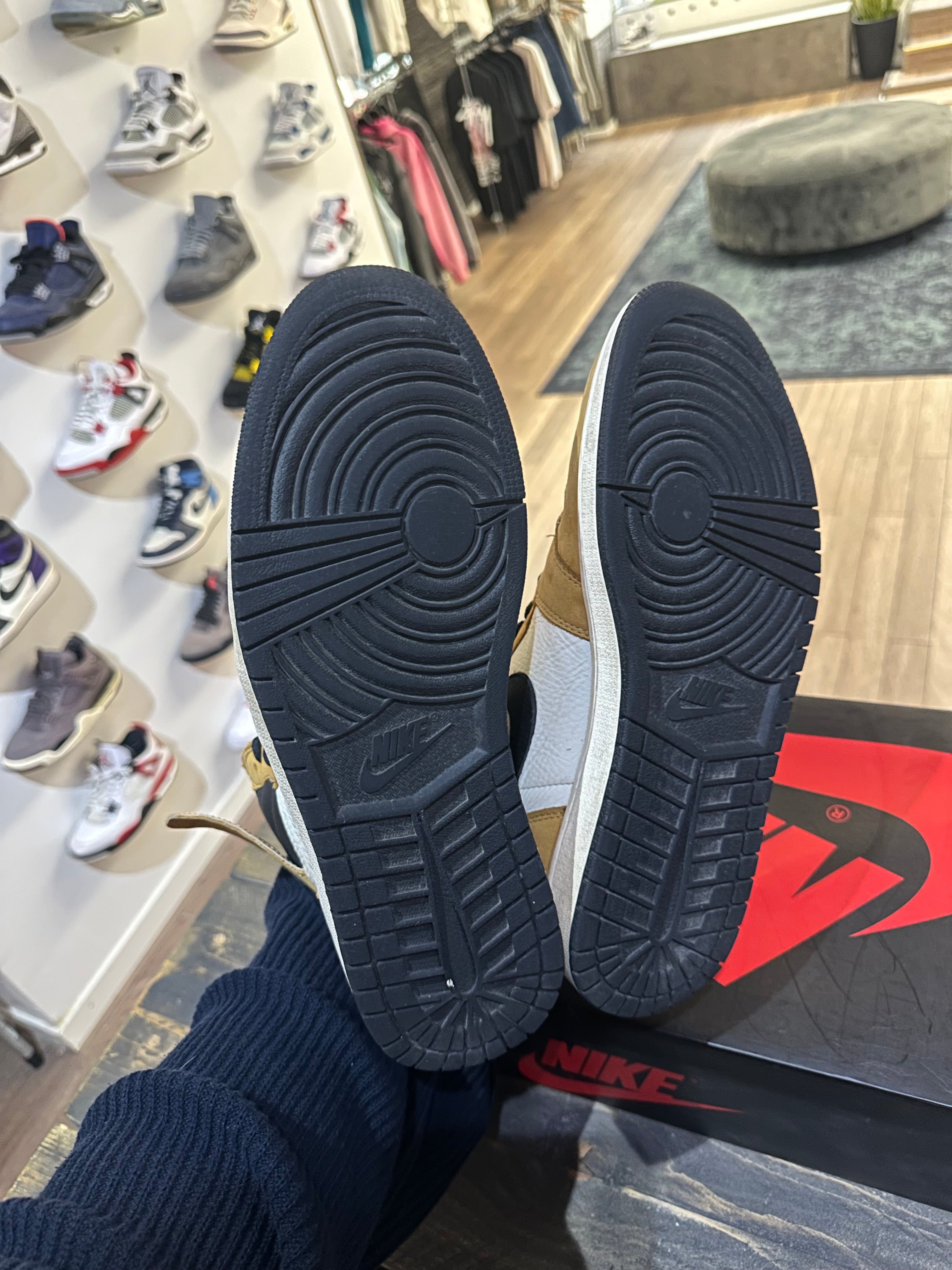 Jordan 1 Retro High Rookie of the Year (Eu:46)