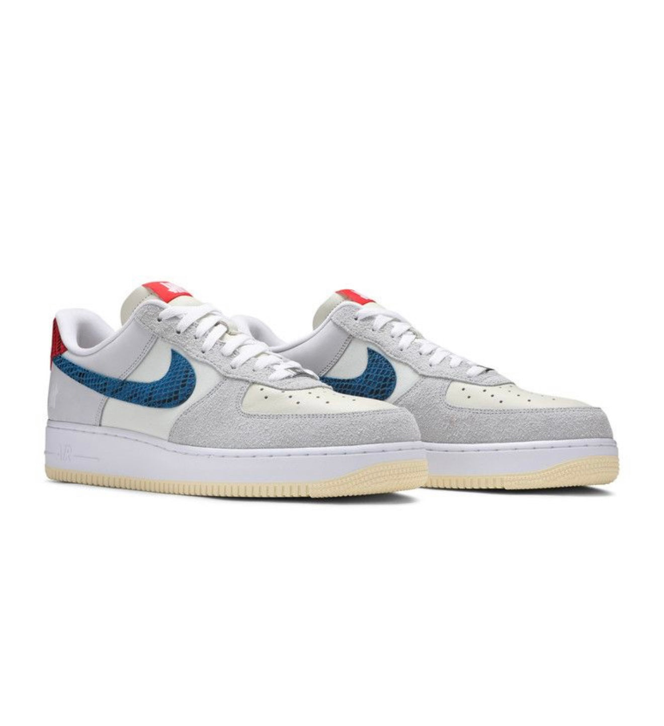 Nike Air Force 1 Low SP Undefeated 5 On It Dunk vs. AF1
