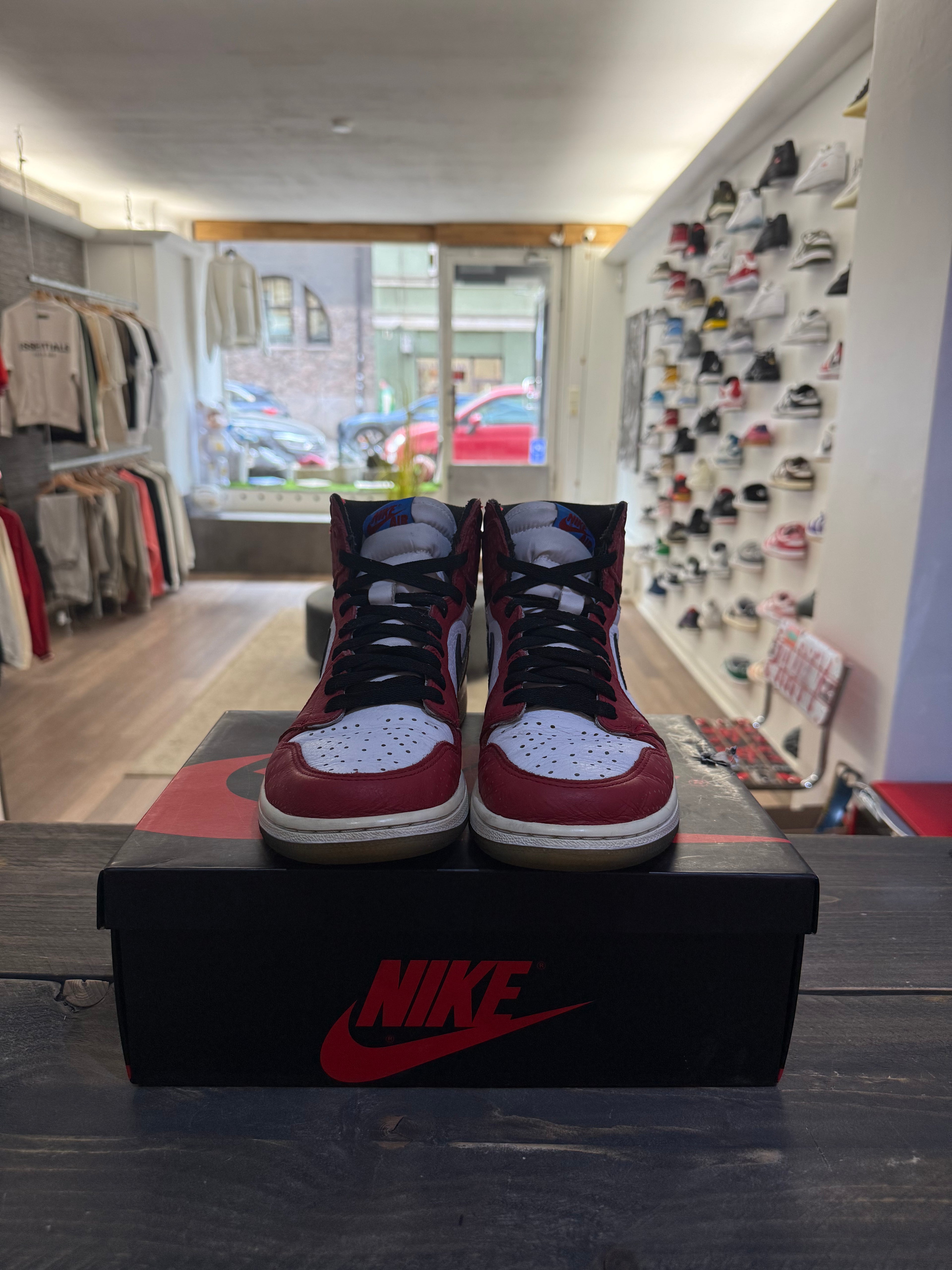 Jordan 1 Retro High Spider-Man Origin Story (Eu: 43)