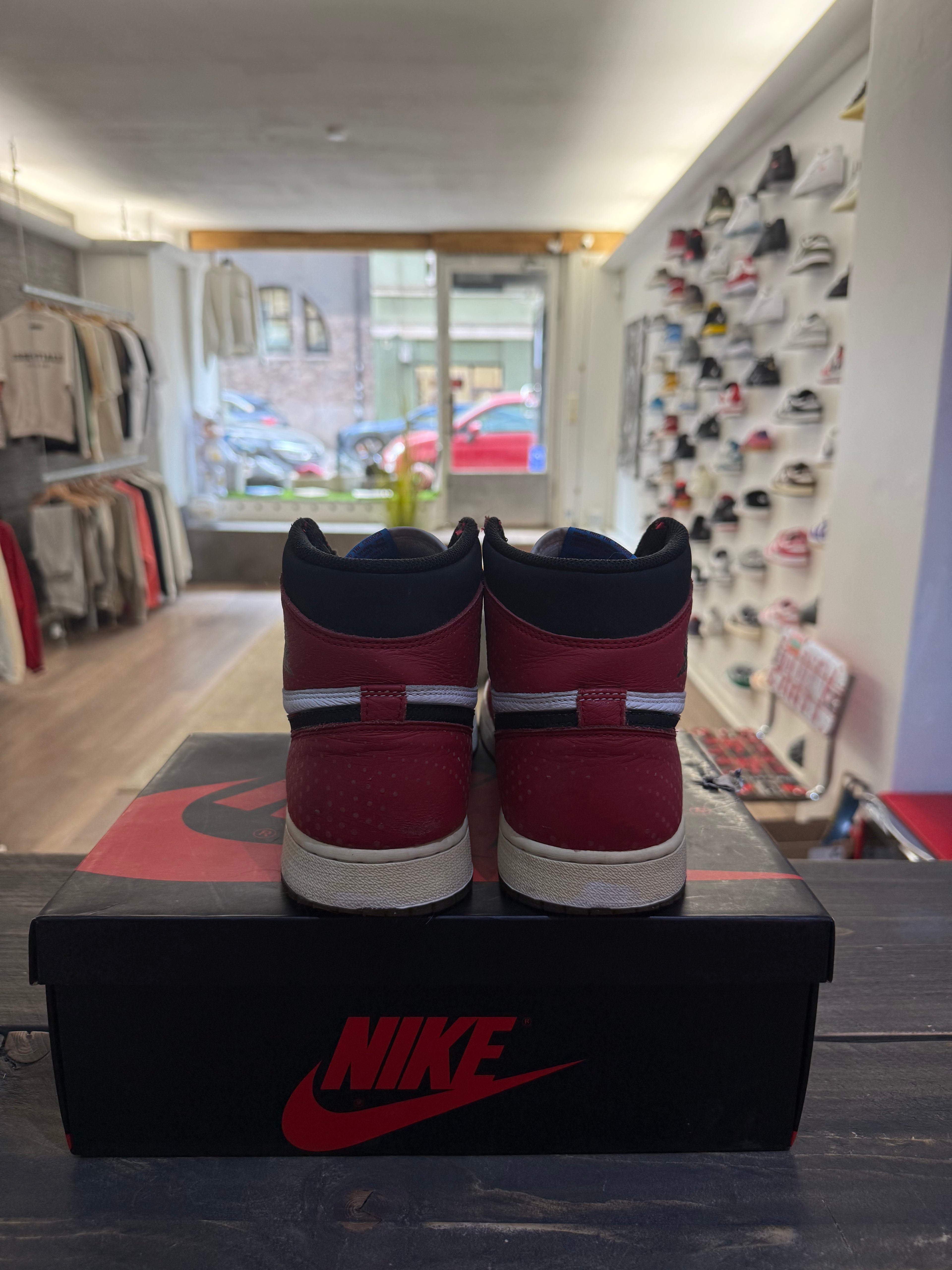 Jordan 1 Retro High Spider-Man Origin Story (Eu: 43)