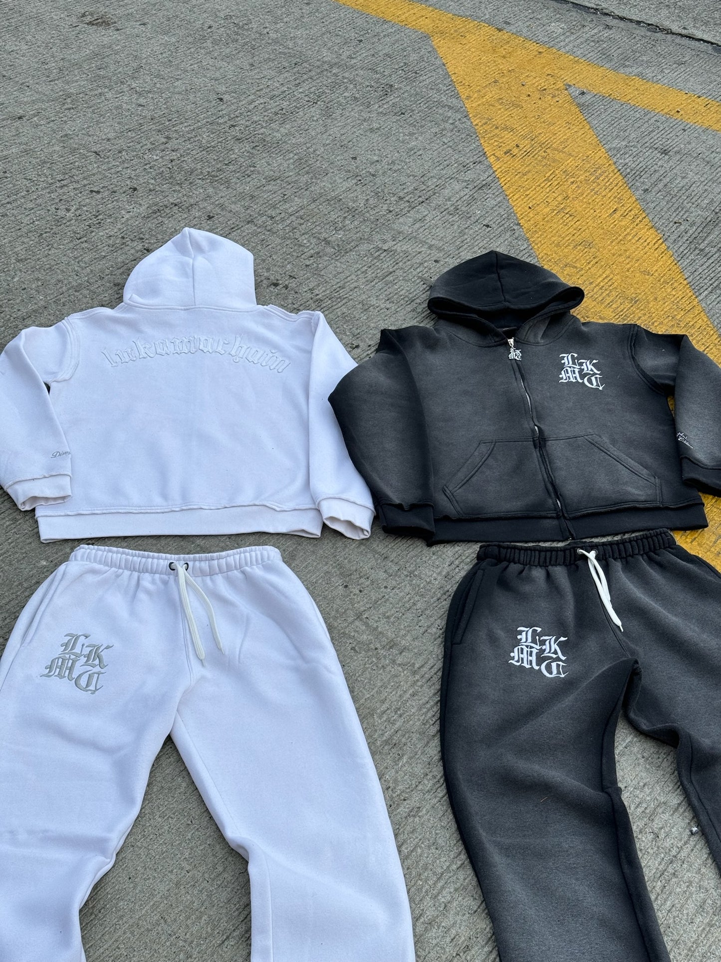 LUKAMACHAIN ​​Distressed Zip Hoodie White